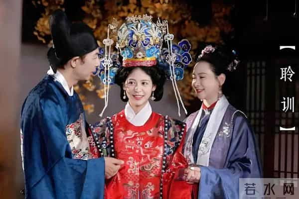 翁虹为18岁女儿办中式成人礼,泪洒现场!女儿曾被夸“最美星二代”