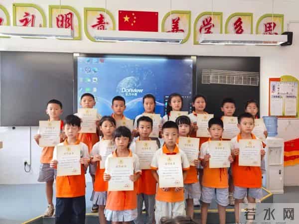 趣闯动物王国关 乐考点亮成长路 ——灞桥区庆华小学洪庆分校“动物王国开大会”无纸笔测试纪实