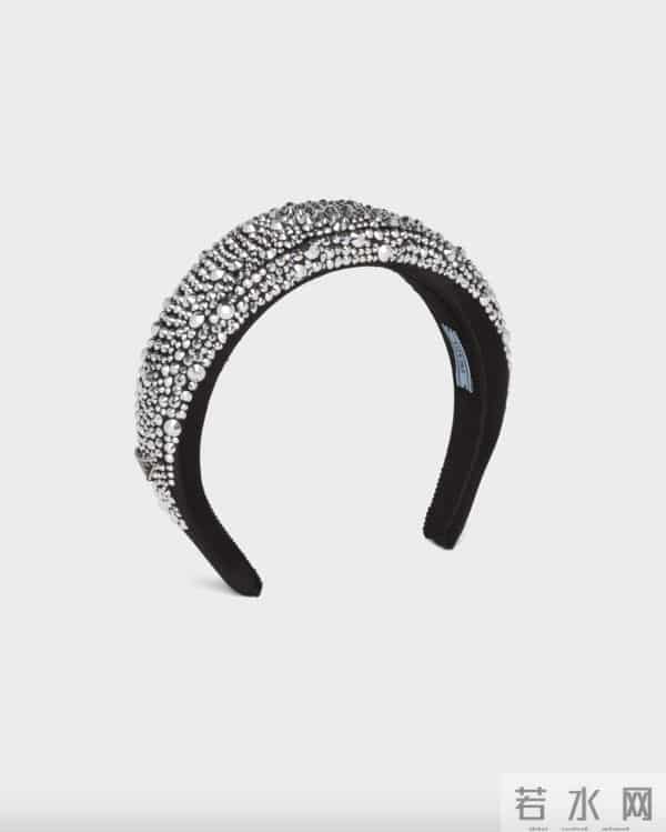 「May I love you」的意思是:在五月,我爱你