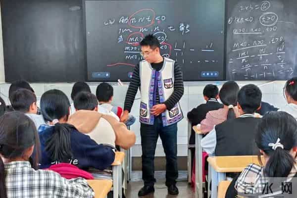 五大强市|彝族教师海燕:坚守教育耕耘初心 点亮乡村沃土灯火