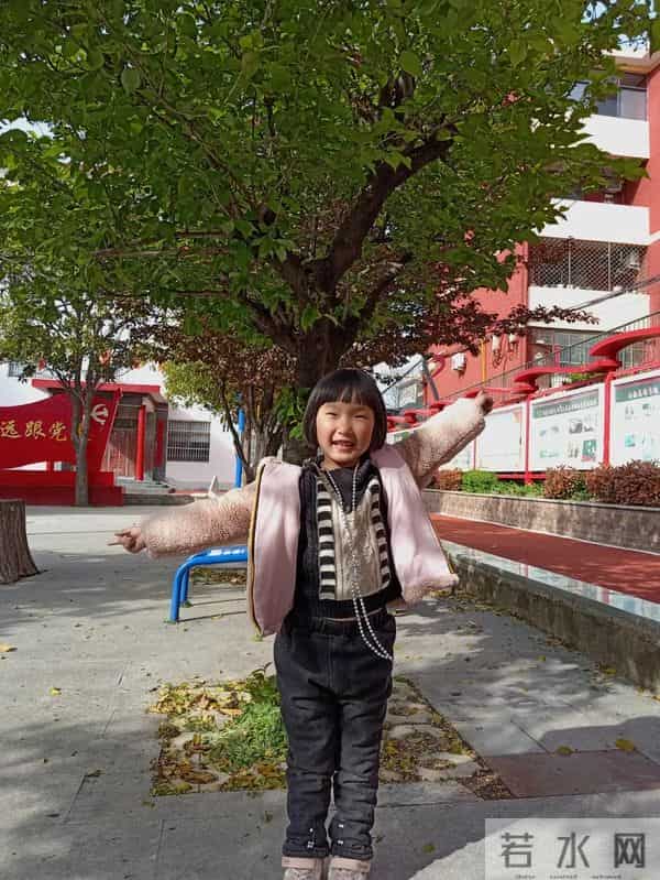 三年级日记之2025年国庆节游记和生活记录三则300字