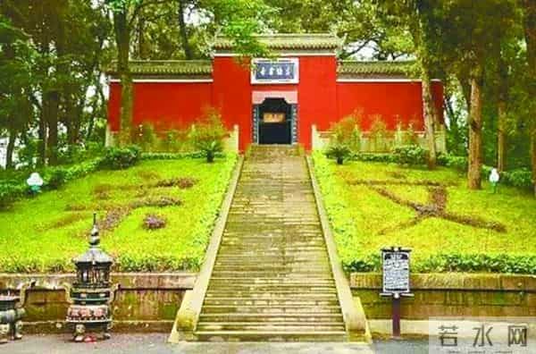 念天地之悠悠——陈子昂在初唐