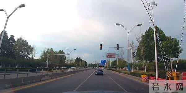 600公里国道自驾,我居然开了14个小时,你知道是什么感觉吗?