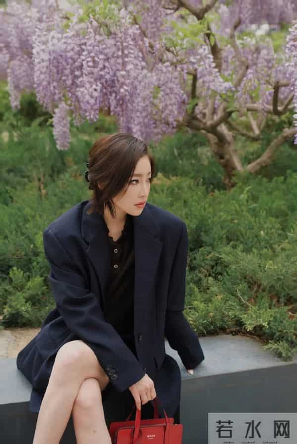 「May I love you」的意思是:在五月,我爱你