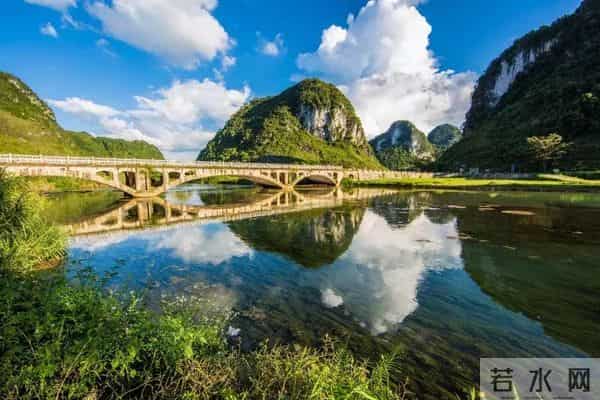 70年来,有没有一首歌,让中国人听了就热泪盈眶?