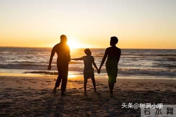 《家庭亲情:温暖相伴,永不离弃》