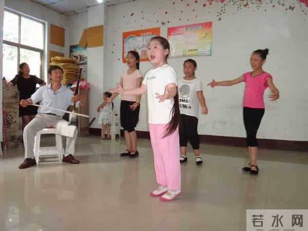 梅花香自苦寒来 张琬其摘得中国戏曲小梅花金奖