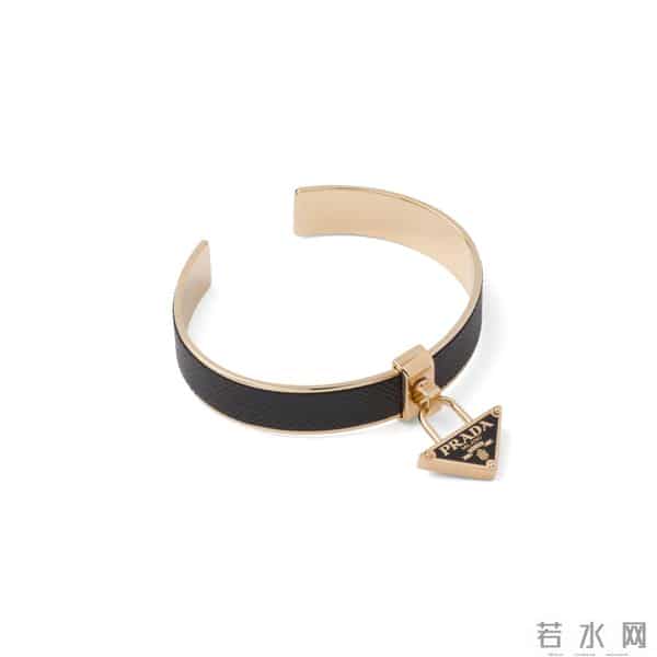 「May I love you」的意思是:在五月,我爱你