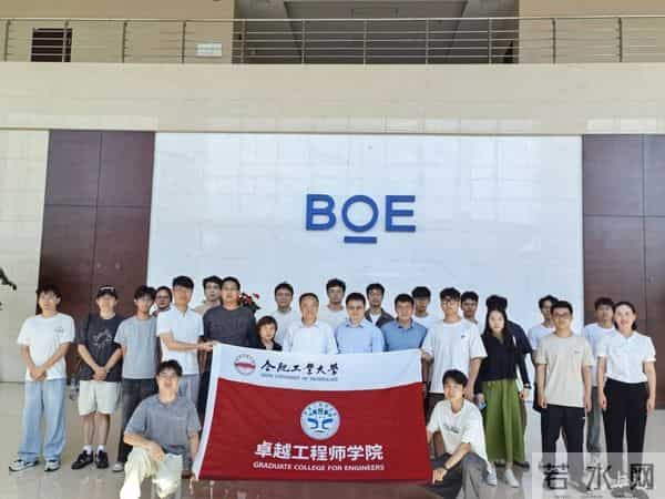 不写论文也能硕士毕业？用实践成果换文凭证书风险更大……