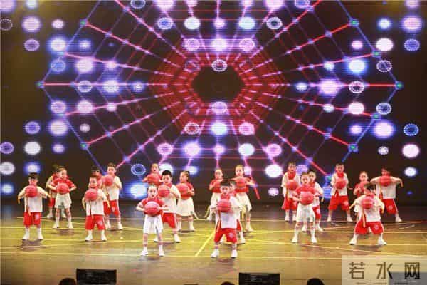为幼儿打造的专属舞台,才艺演出中感受成长的喜悦