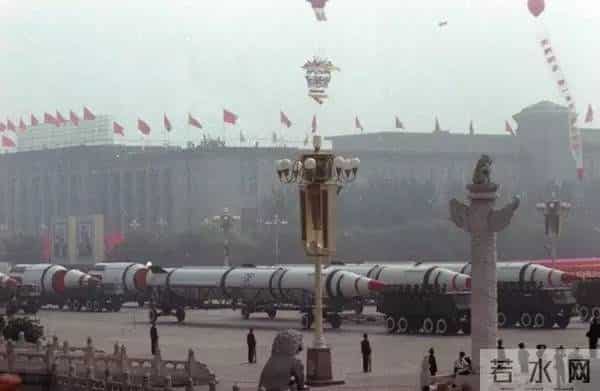 国庆节|这十大历史性时刻让我骄傲至今