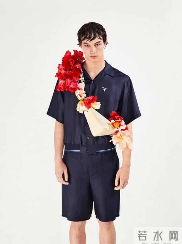 「May I love you」的意思是:在五月,我爱你