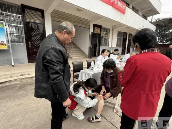 岐山县雍川镇:三家村来了“健康团”,义诊服务暖民心