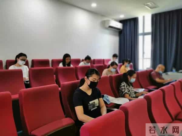 厦门五缘第二实验学校：同台竞技展风采，共同交流促提升