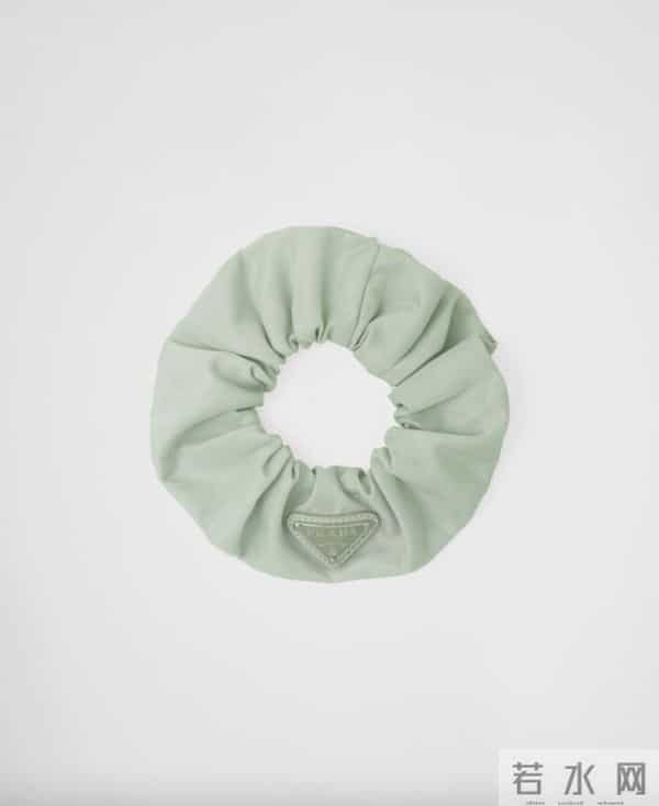 「May I love you」的意思是:在五月,我爱你