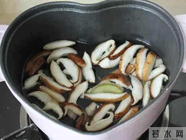 猴头菇是个养胃的好东西,可惜你不会吃!