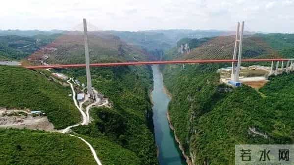 剑桥博士发震撼长文:为何中国肯下血本在西方绝不做的“亏本买卖”上