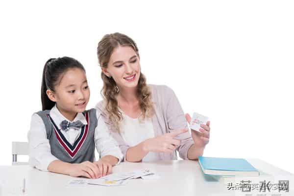 英语启蒙：什么是1000小时听力定律？内行如何练听说读写？