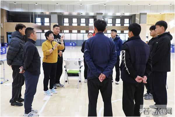 “吹响口哨”到“玩转课堂”-石家庄卓越中学体育教师修炼进行时