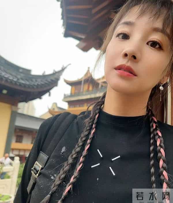 章龄之:嫁大10岁的丈夫,婚后生两仔,被丈夫宠成宝