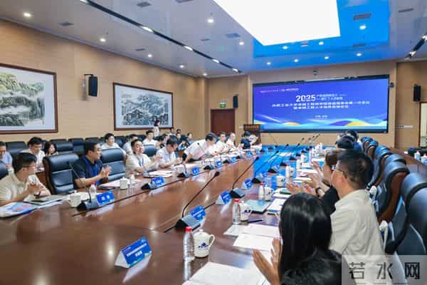 不写论文也能硕士毕业？用实践成果换文凭证书风险更大……