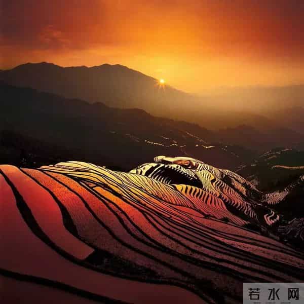 70年来,有没有一首歌,让中国人听了就热泪盈眶?