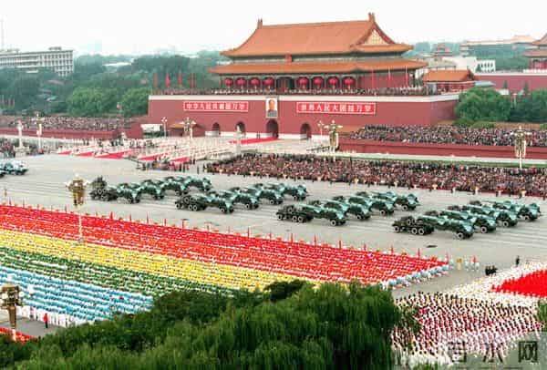 国庆节|这十大历史性时刻让我骄傲至今