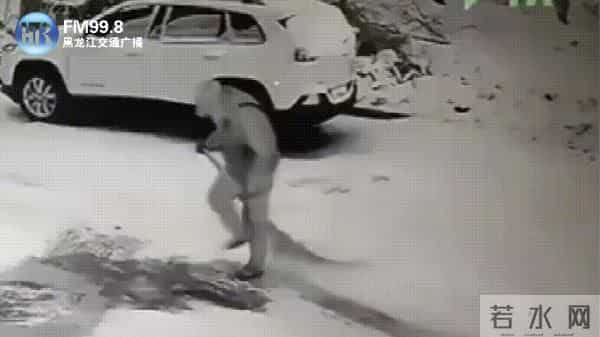 大雪纷飞里,此时无声胜有声