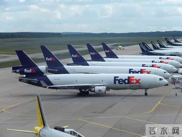 美国联邦货机坠毁细节披露，关键部件发现金属疲劳现象，14人遇难