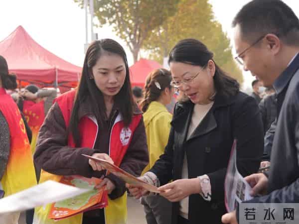 沂蒙青春红 - 团市委组织“青年志愿者进社区网格”服务活动