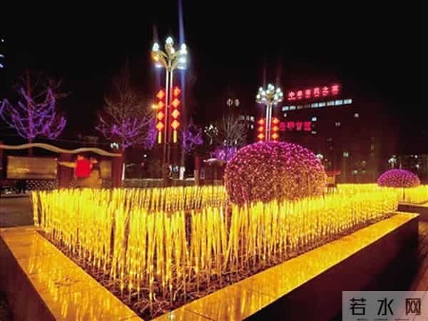 大红灯笼高高挂 火树银花不夜天