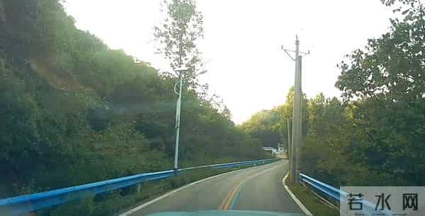 600公里国道自驾,我居然开了14个小时,你知道是什么感觉吗?