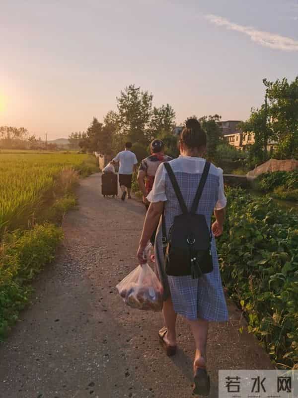 爆！春节放假9天“引爆”网络，不调休纯放假以及15天还远吗？