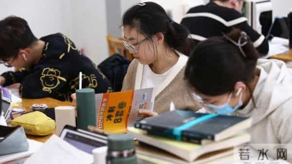 英语太重要,主科地位稳固,符合发展需求不可能改变!