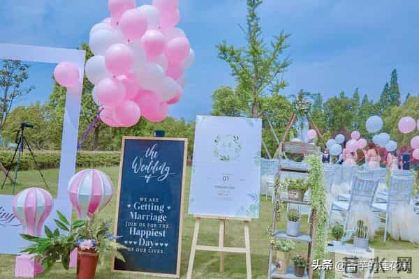 "爱与快乐，岁岁安康"——为孩子生日蛋糕定制的八字祝福语文案