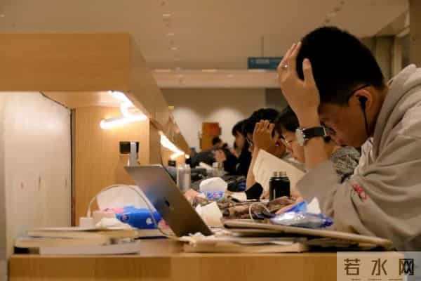 英语太重要,主科地位稳固,符合发展需求不可能改变!