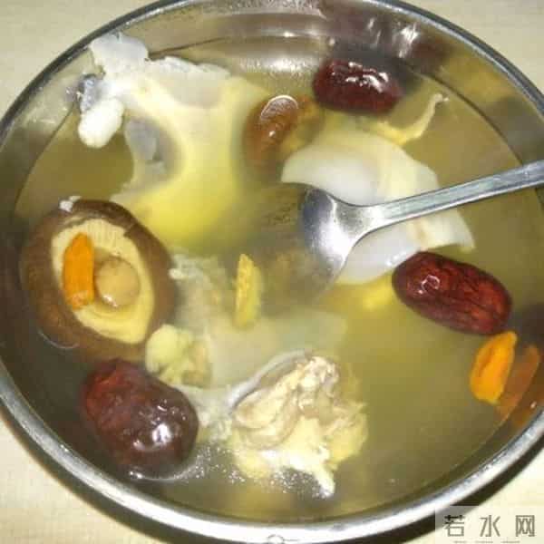 你做的清炖甲鱼汤,和饭店大厨相比,只差这一步