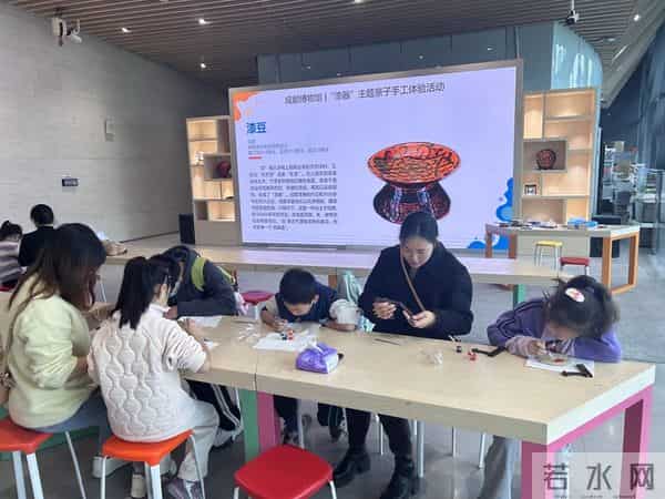 秋假“上线”,收获几何?——多地中小学春秋假一线见闻