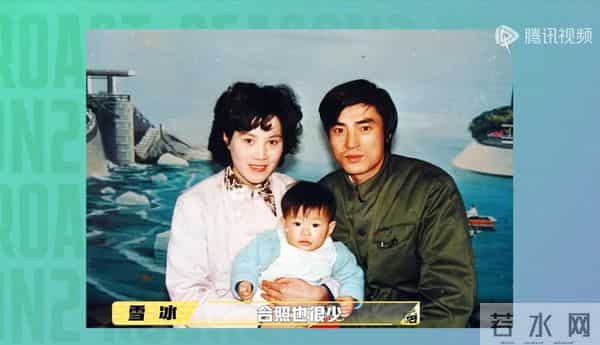 “一只手也能打”的雪冰:脱口秀给了我一双翅膀