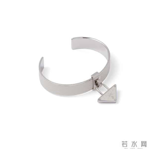 「May I love you」的意思是:在五月,我爱你