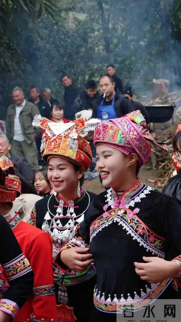 壮族人有什么特色，人群里你认得出吗？