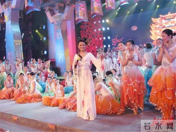 晏菲：音乐渡己亦渡人