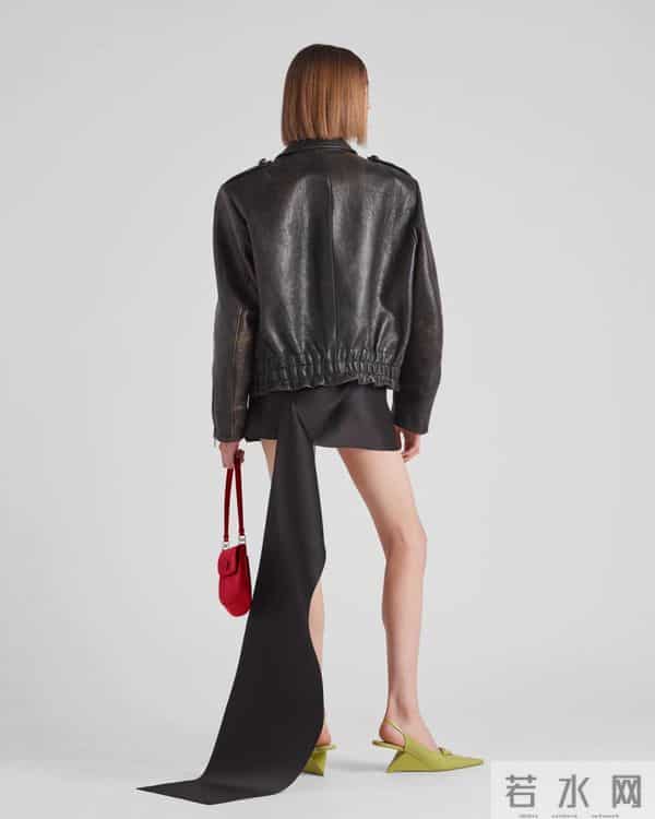 「May I love you」的意思是:在五月,我爱你