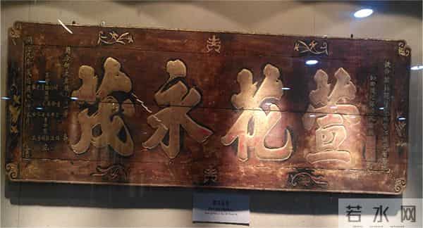 中国也有代表母亲的花，不是康乃馨而是“黄花菜”