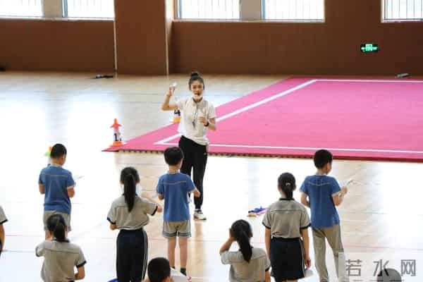 厦门五缘第二实验学校：同台竞技展风采，共同交流促提升