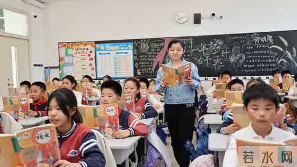 如何创设丰富多彩的班级活动？快跟紫禁杯优秀班主任取取经