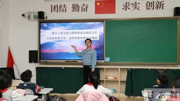 如何创设丰富多彩的班级活动？快跟紫禁杯优秀班主任取取经