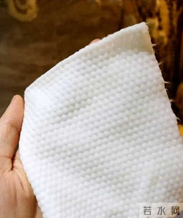 冲厕时一定要“盖上马桶盖”！小心在这3个地方“养细菌”