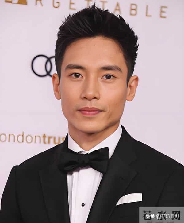 放弃当工程师,投身演艺圈,凭《辣妈辣妹2》走红,已是幸福人夫