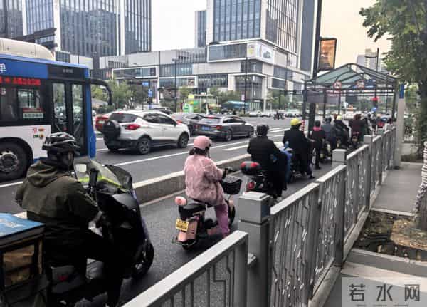 杭州不少人突然收到这条短信!有人担心:真的假的?官方回应